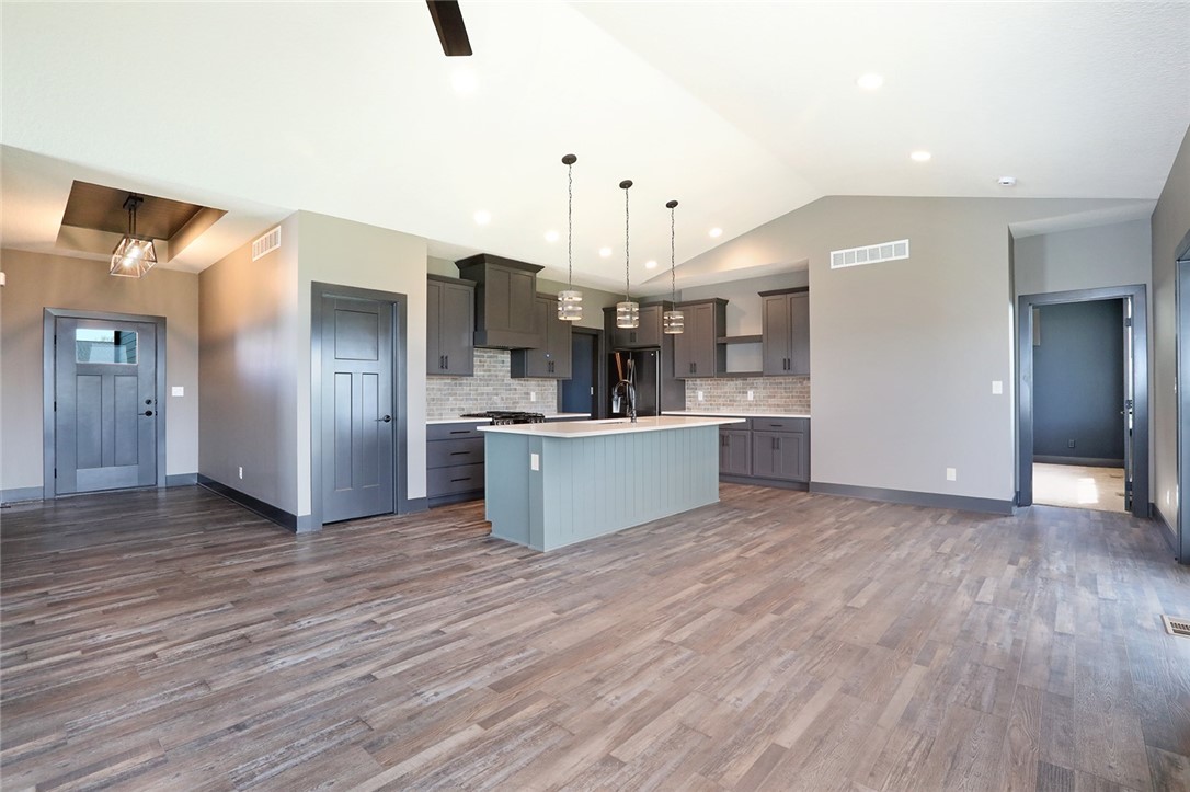 816 Woodside Drive