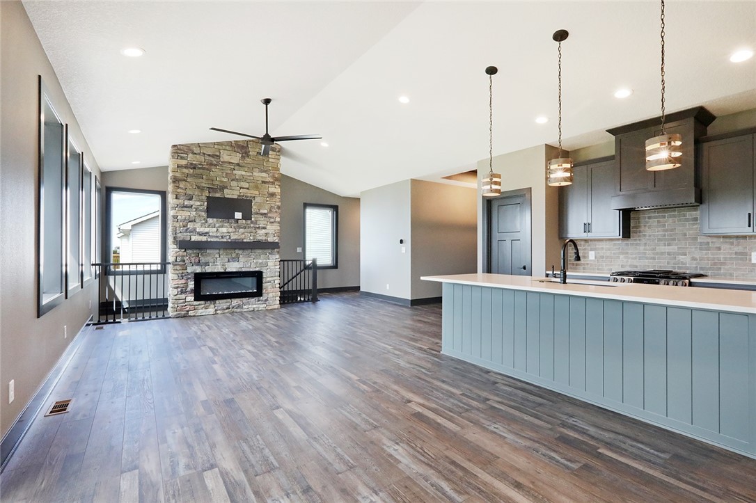 816 Woodside Drive