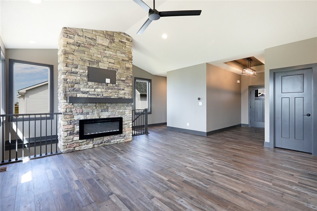 816 Woodside Drive