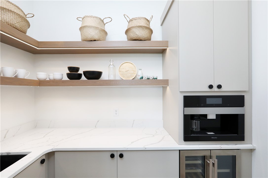 4727 Centennial Boulevard