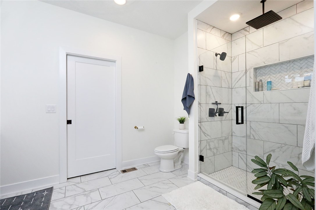 8252 NW 28th Street