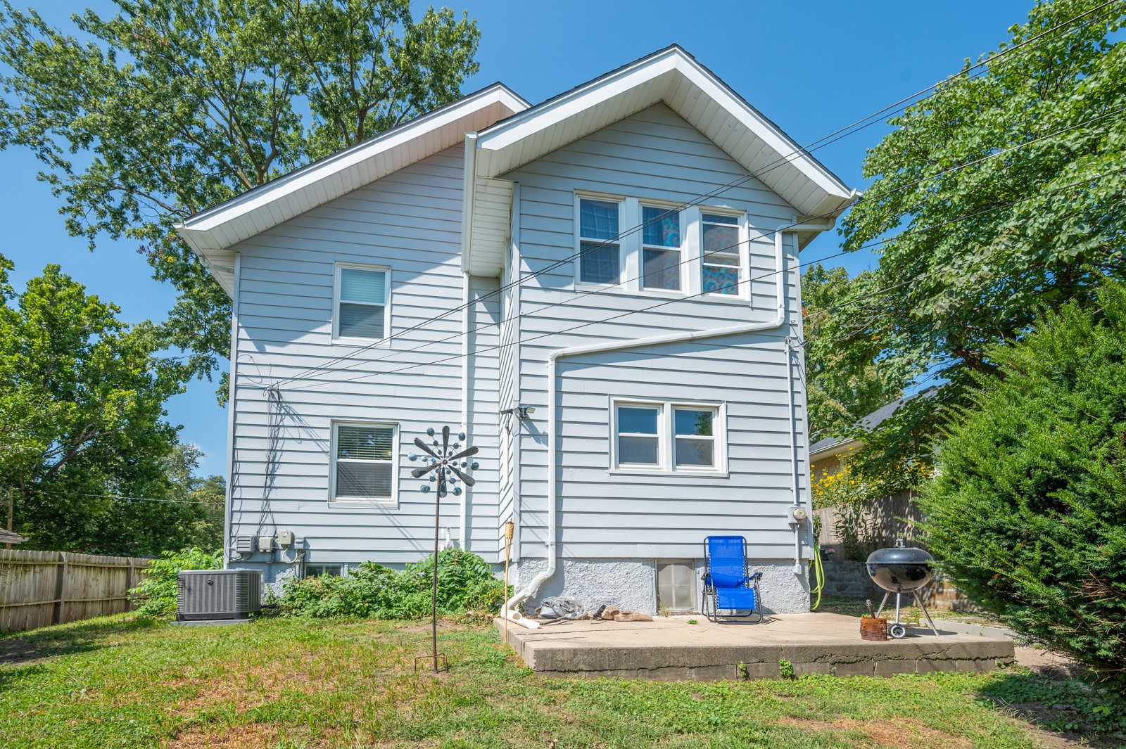 633 8th Street