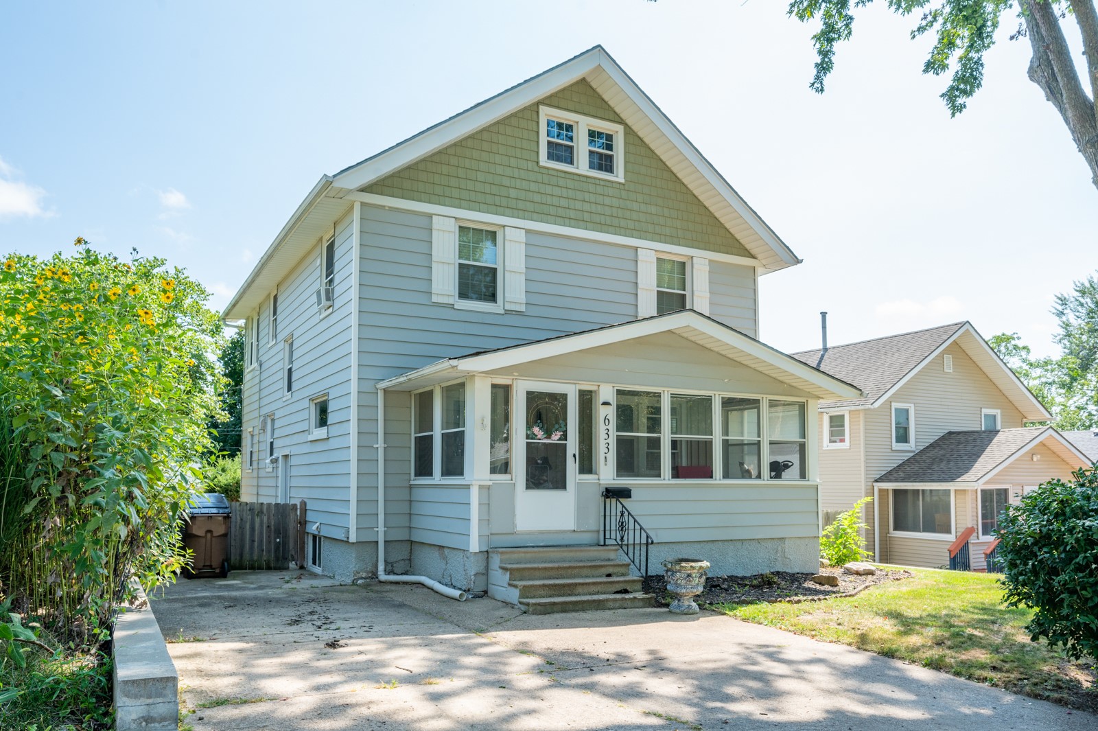 633 8th Street
