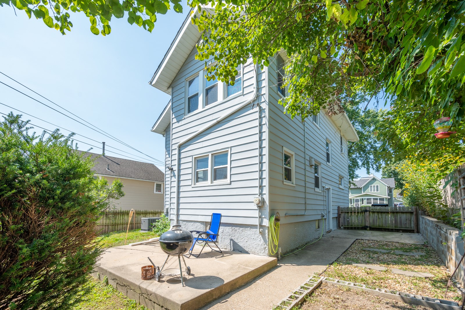 633 8th Street