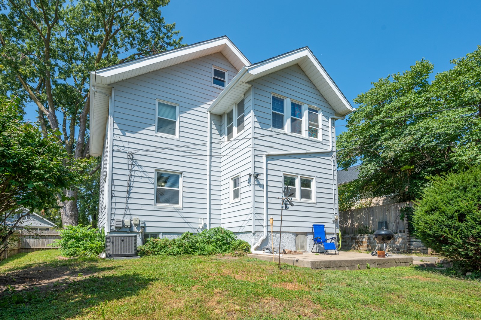 633 8th Street