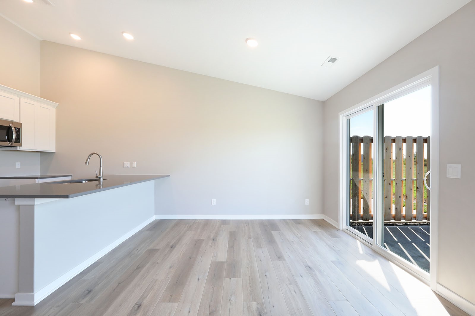 2402 NE 6th Street