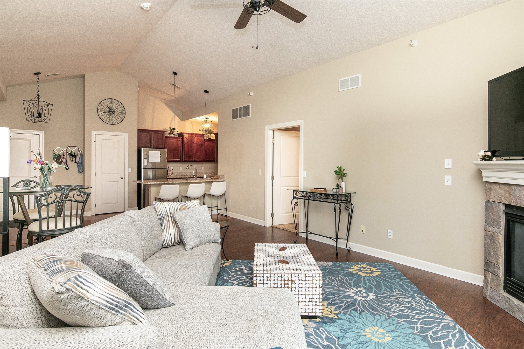 8350 EP True Parkway 1308