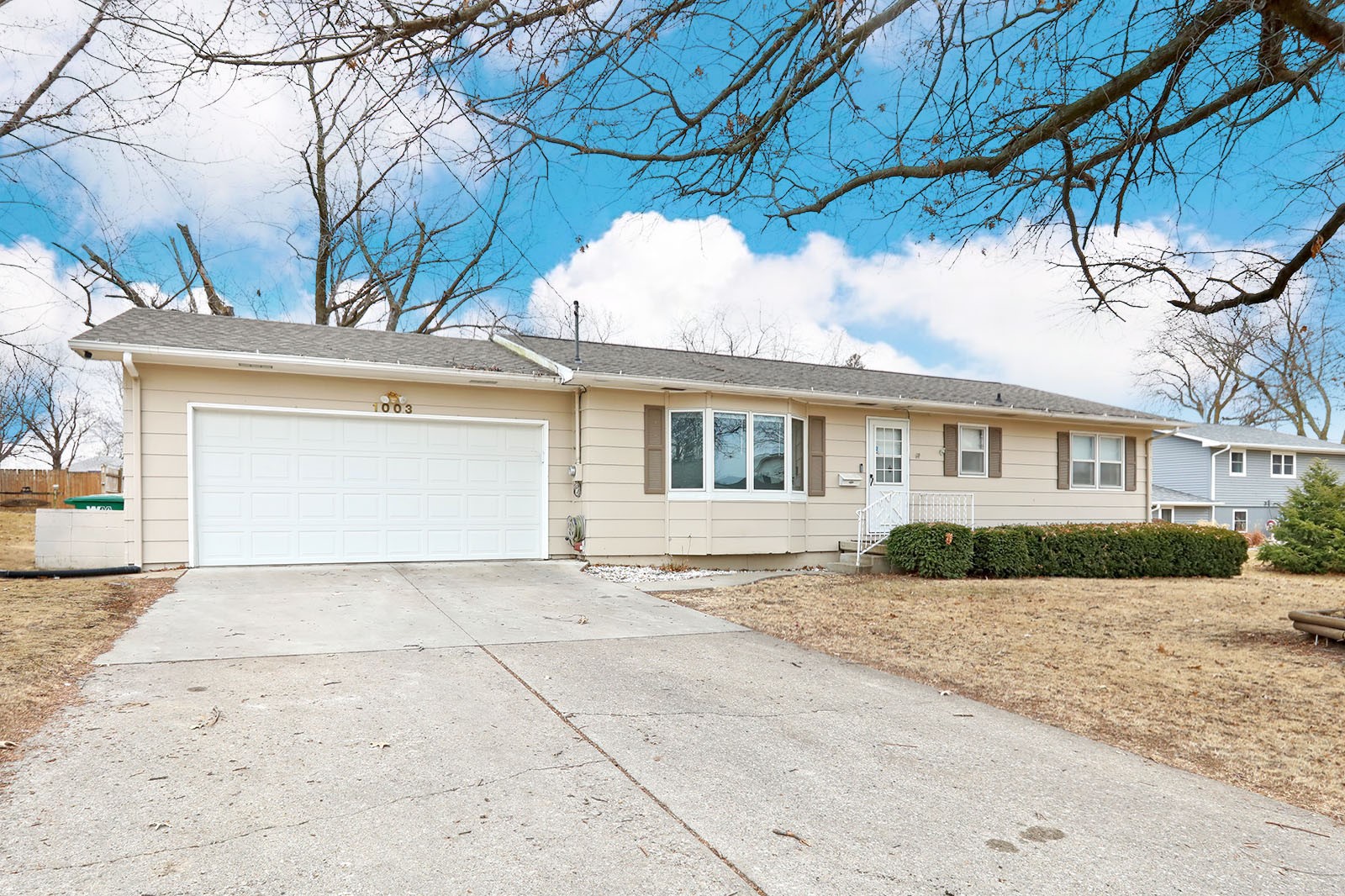 1003 N Vine Street