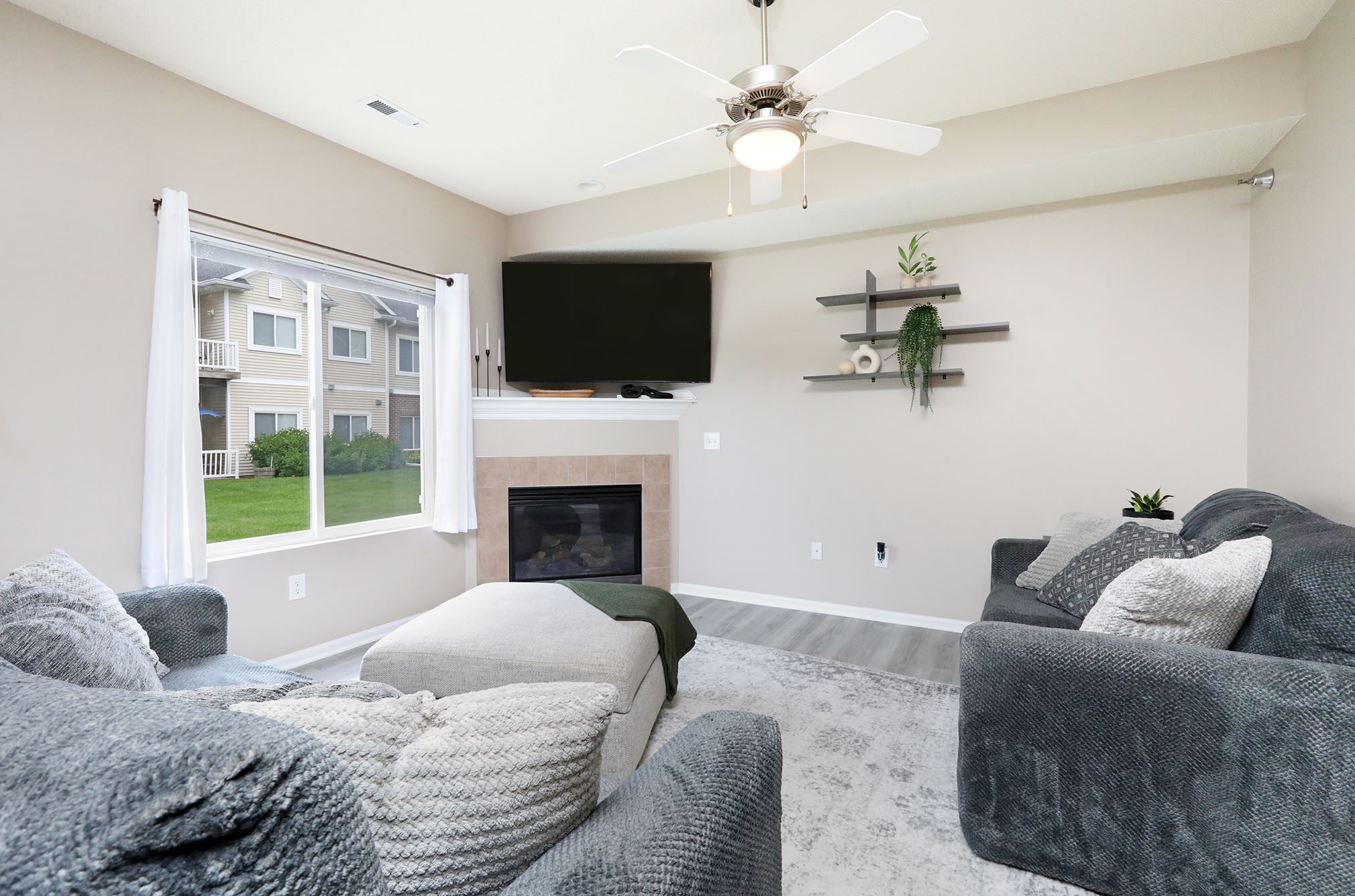 1116 NE 5th Lane E14