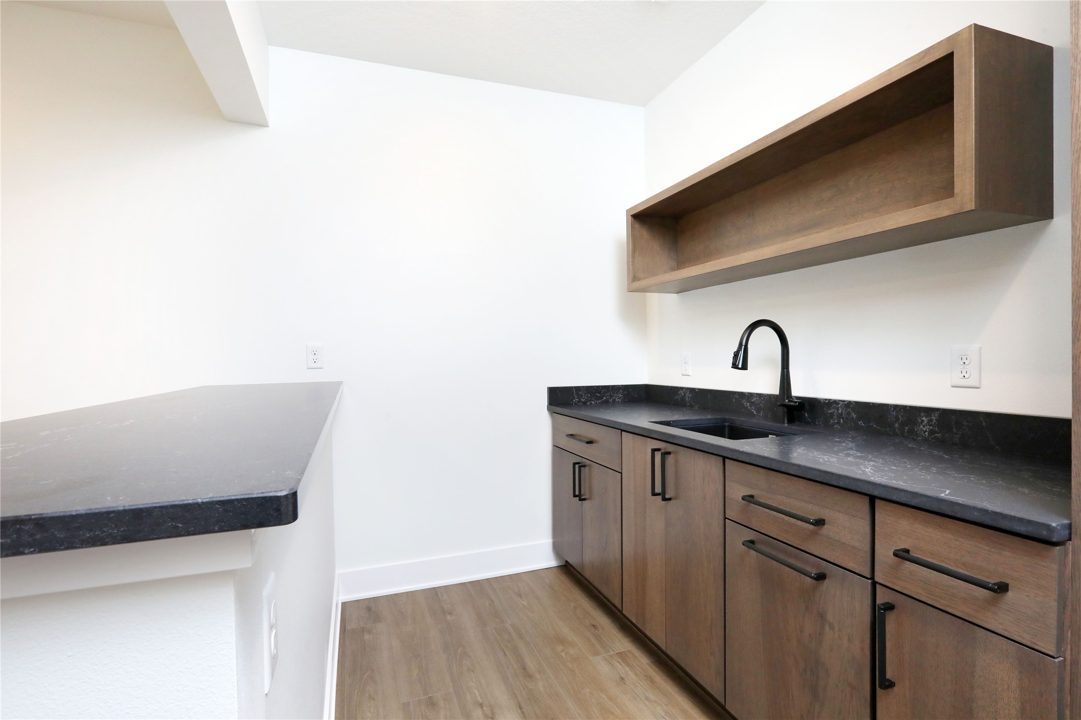 2909 Crest View Circle