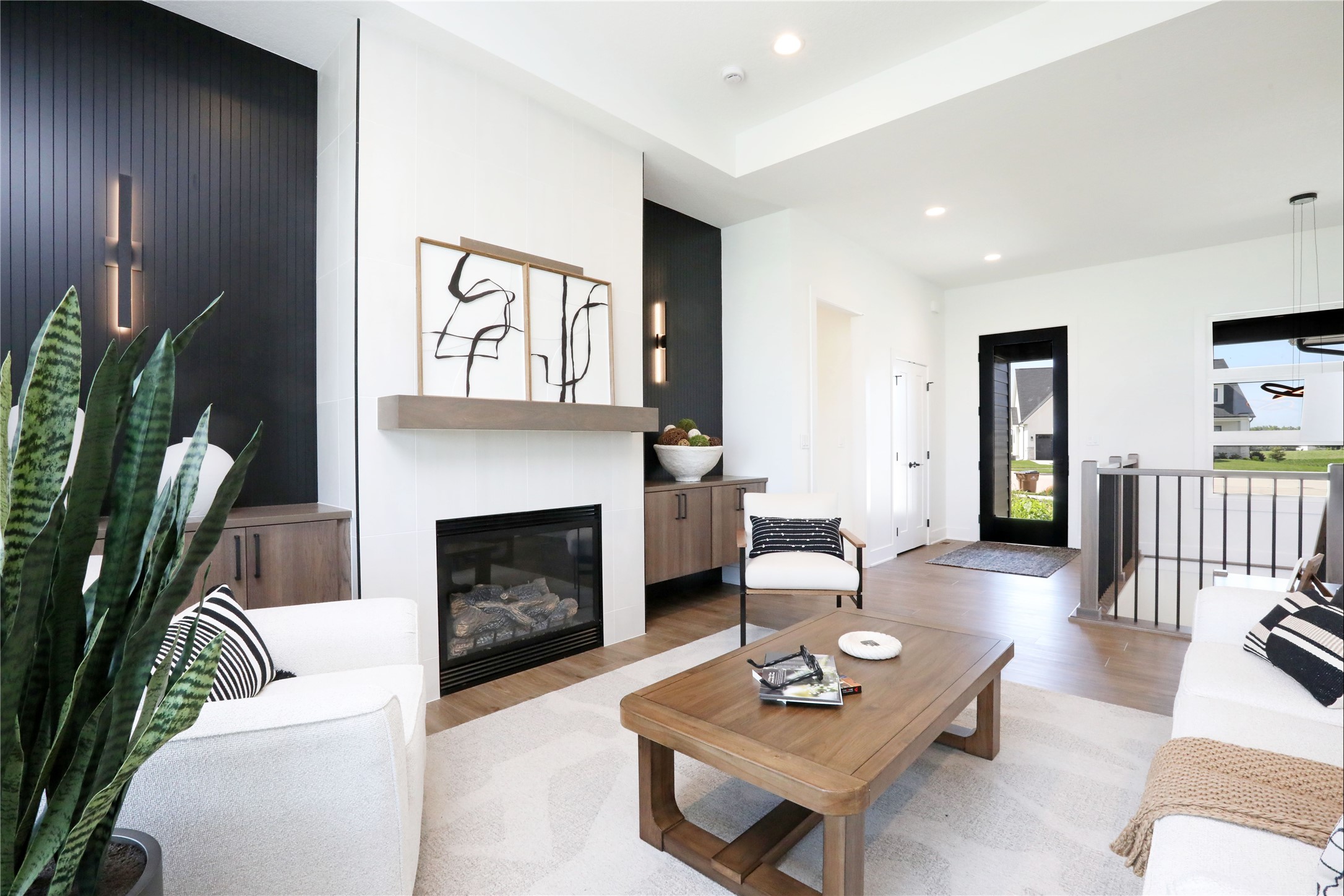2909 Crest View Circle