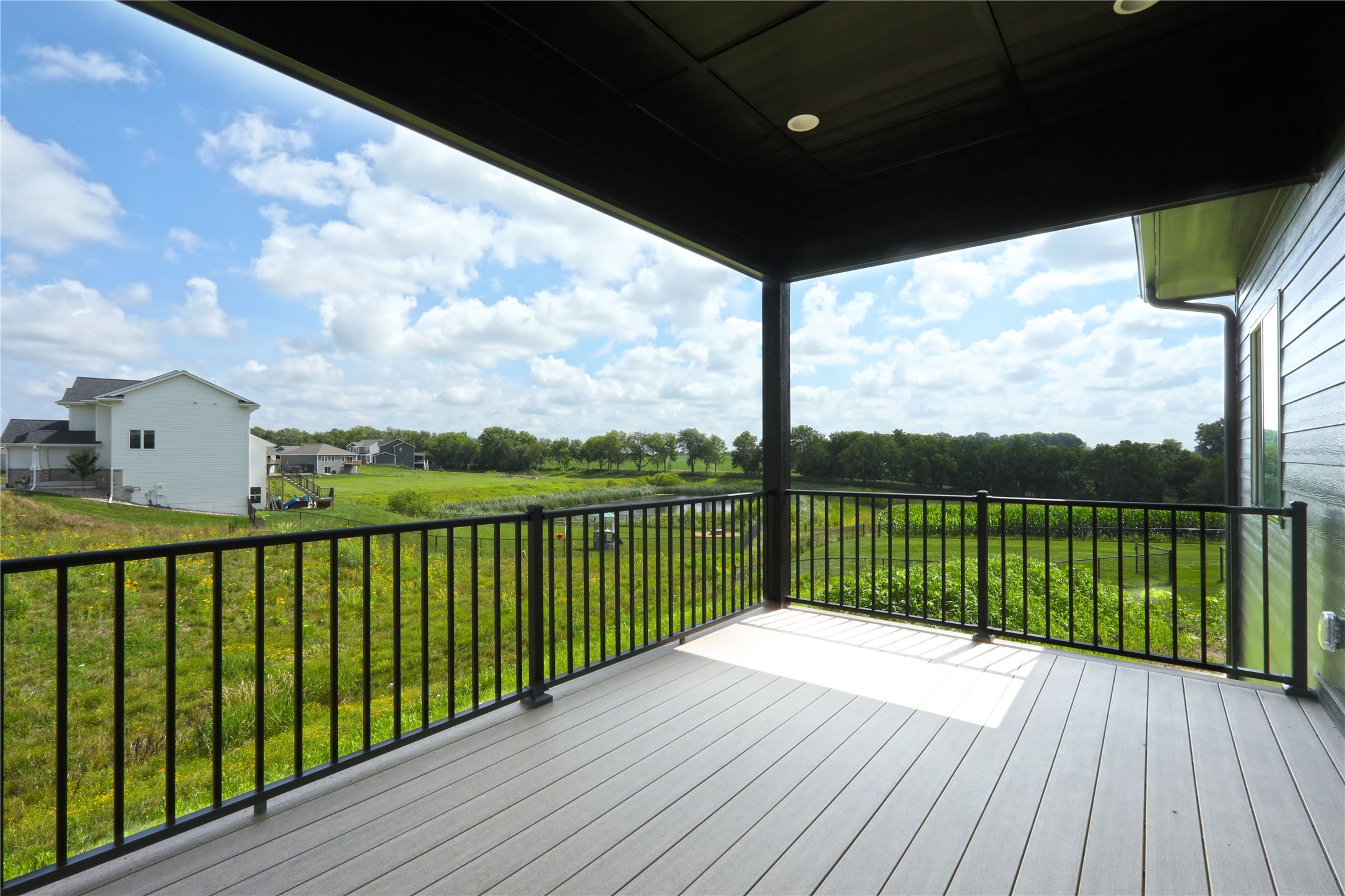 2909 Crest View Circle