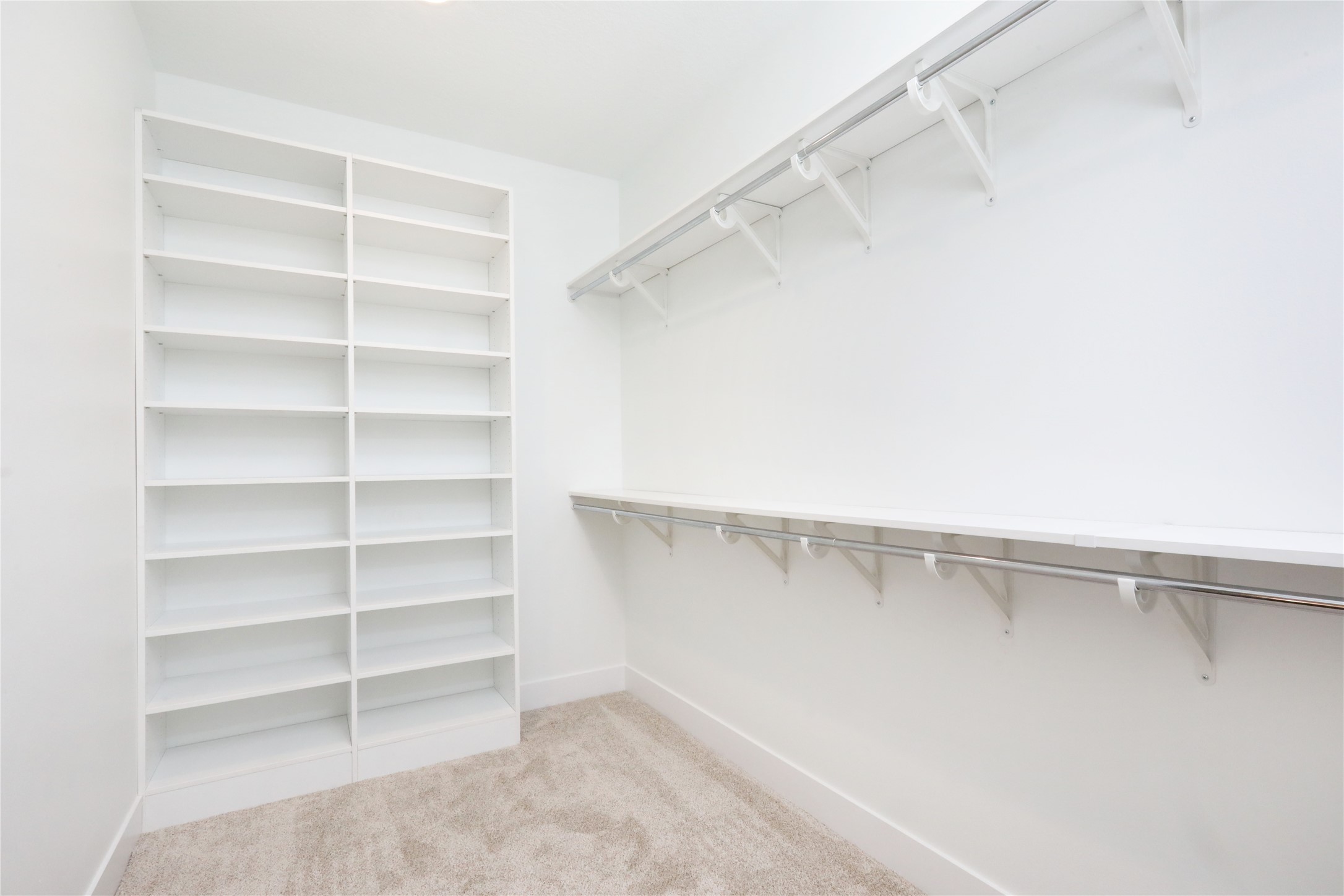 2909 Crest View Circle