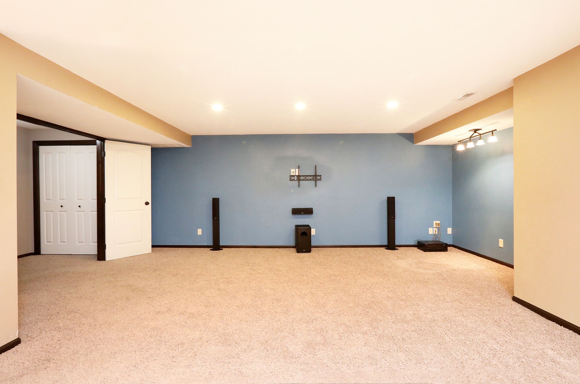 205 NW Abbie Drive