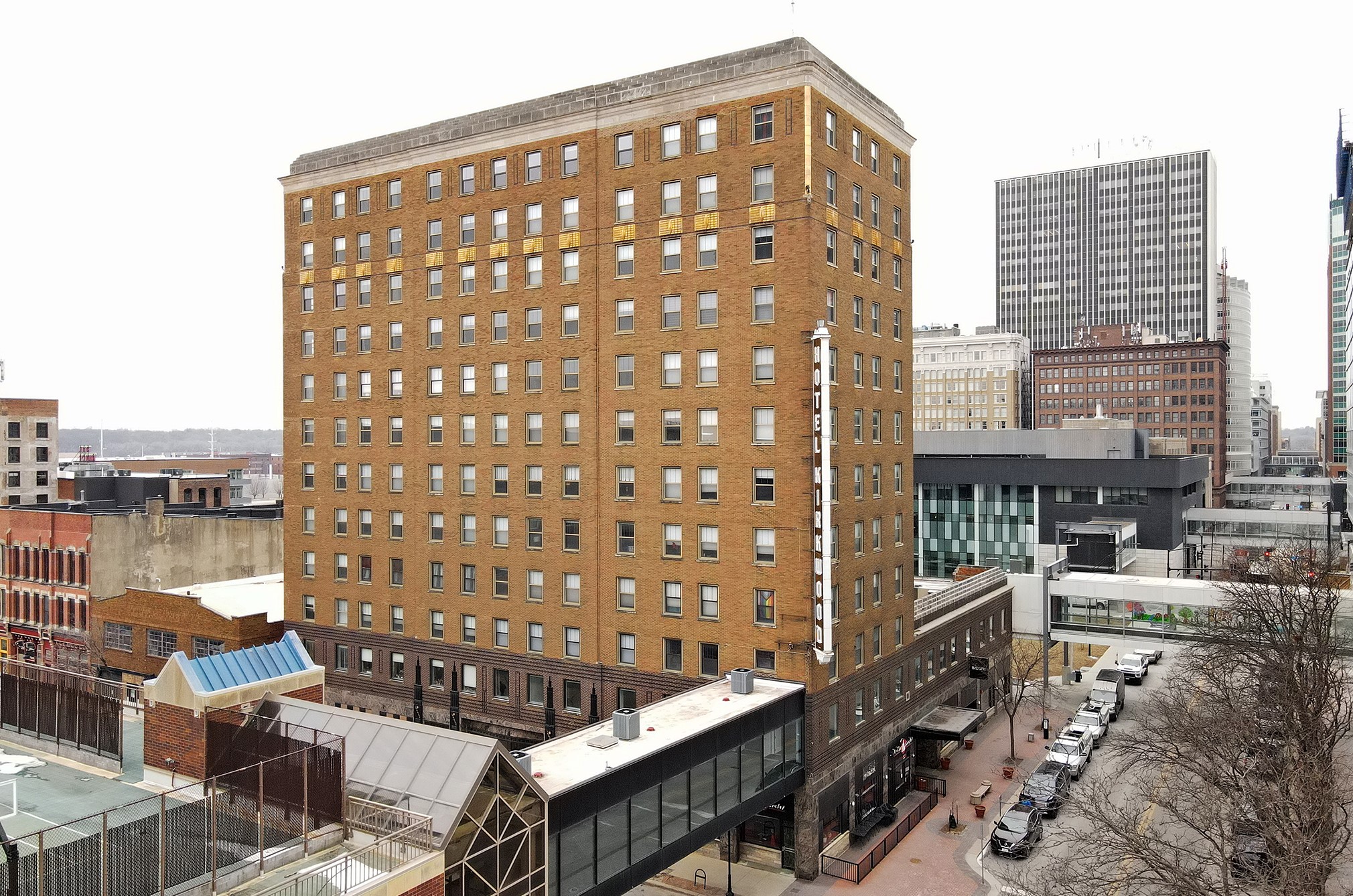 400 Walnut Street 304