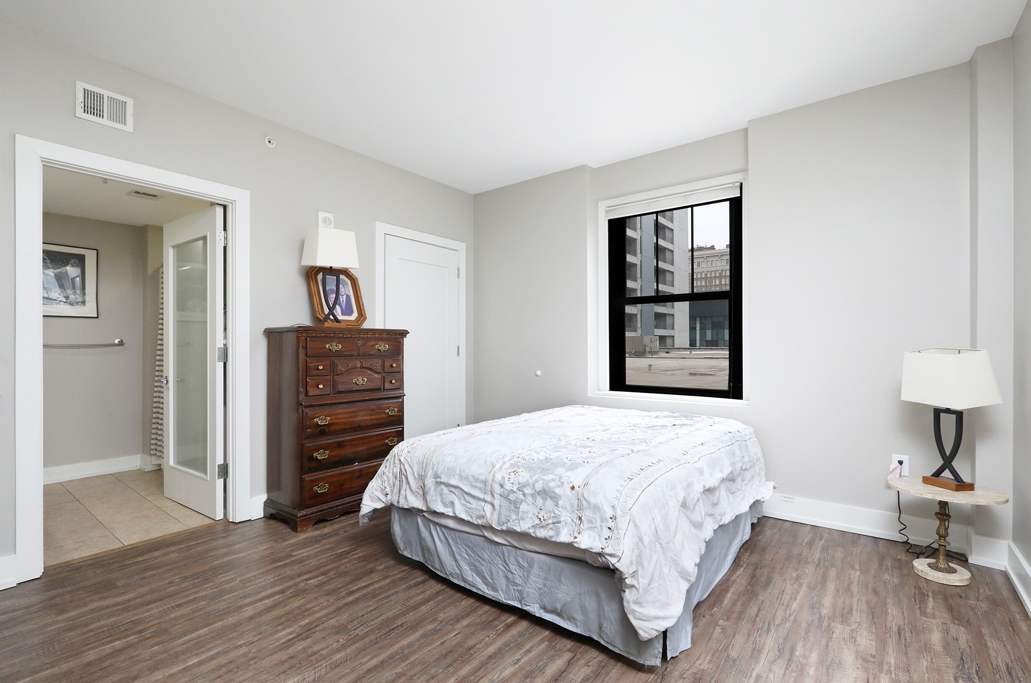 400 Walnut Street 304
