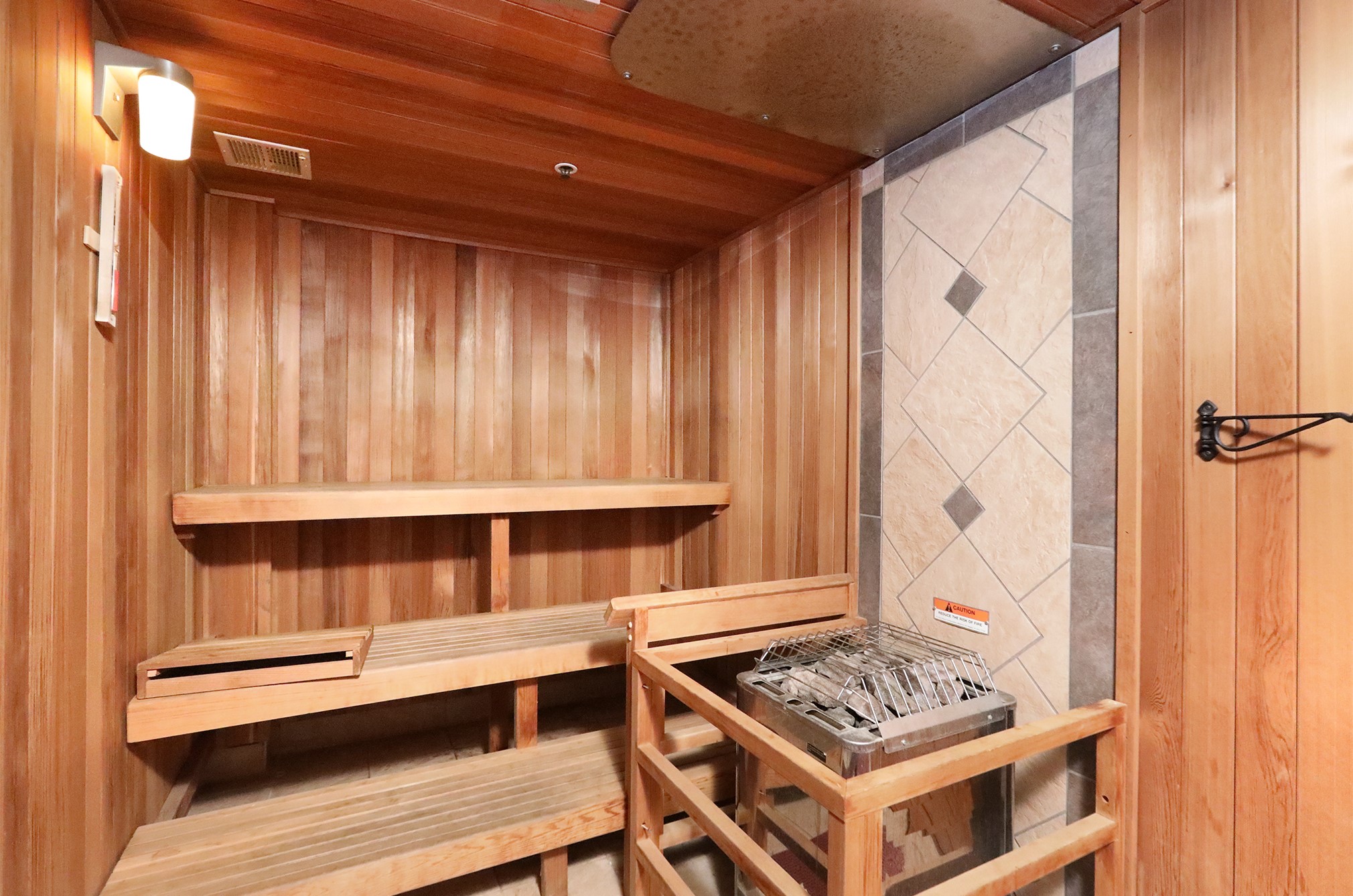 400 Walnut Street 304