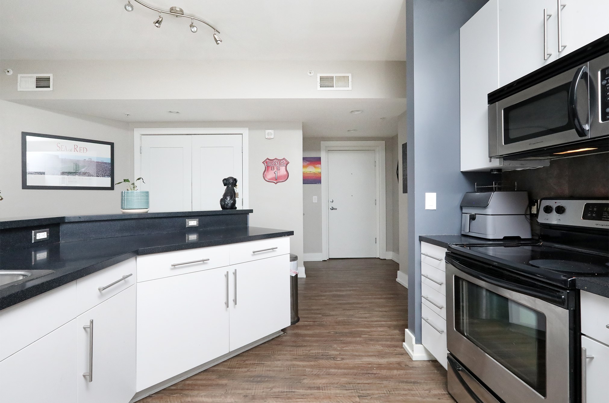 400 Walnut Street 304