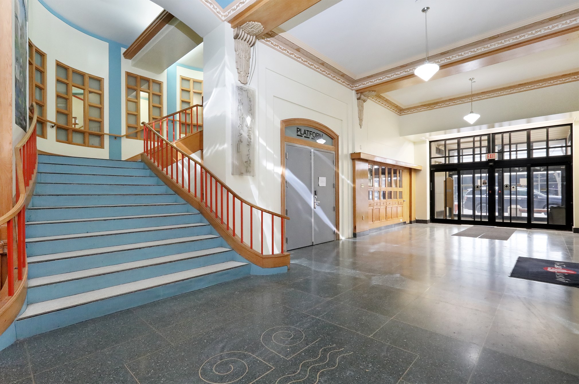 400 Walnut Street 304