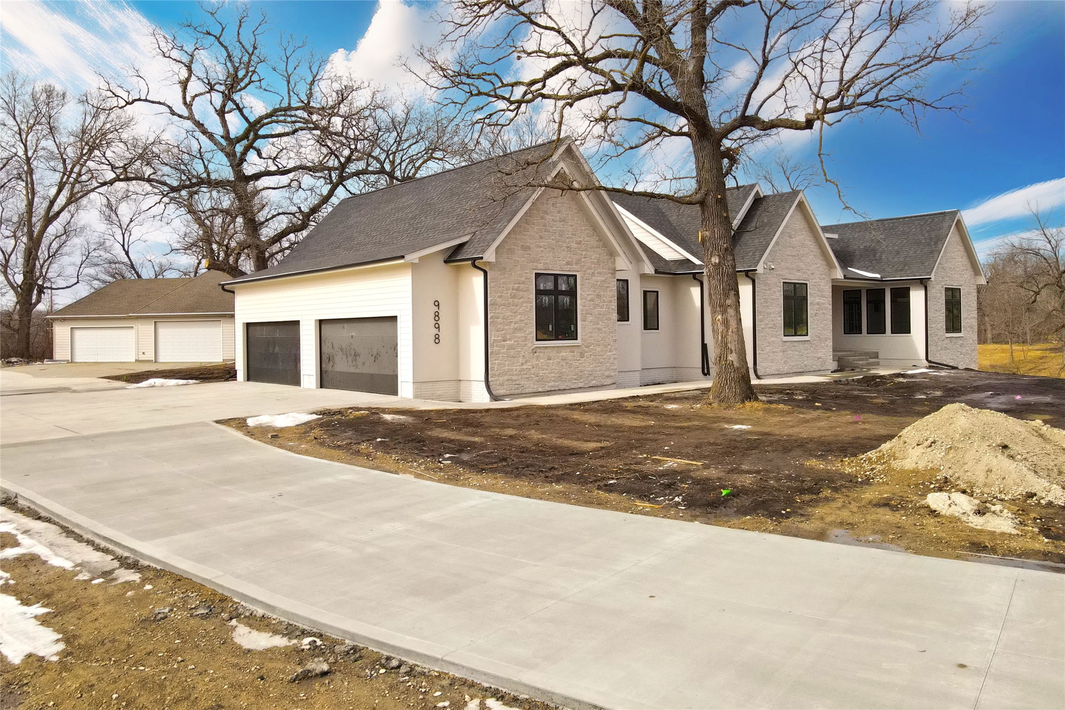 11611 NW Cedar Valley Drive