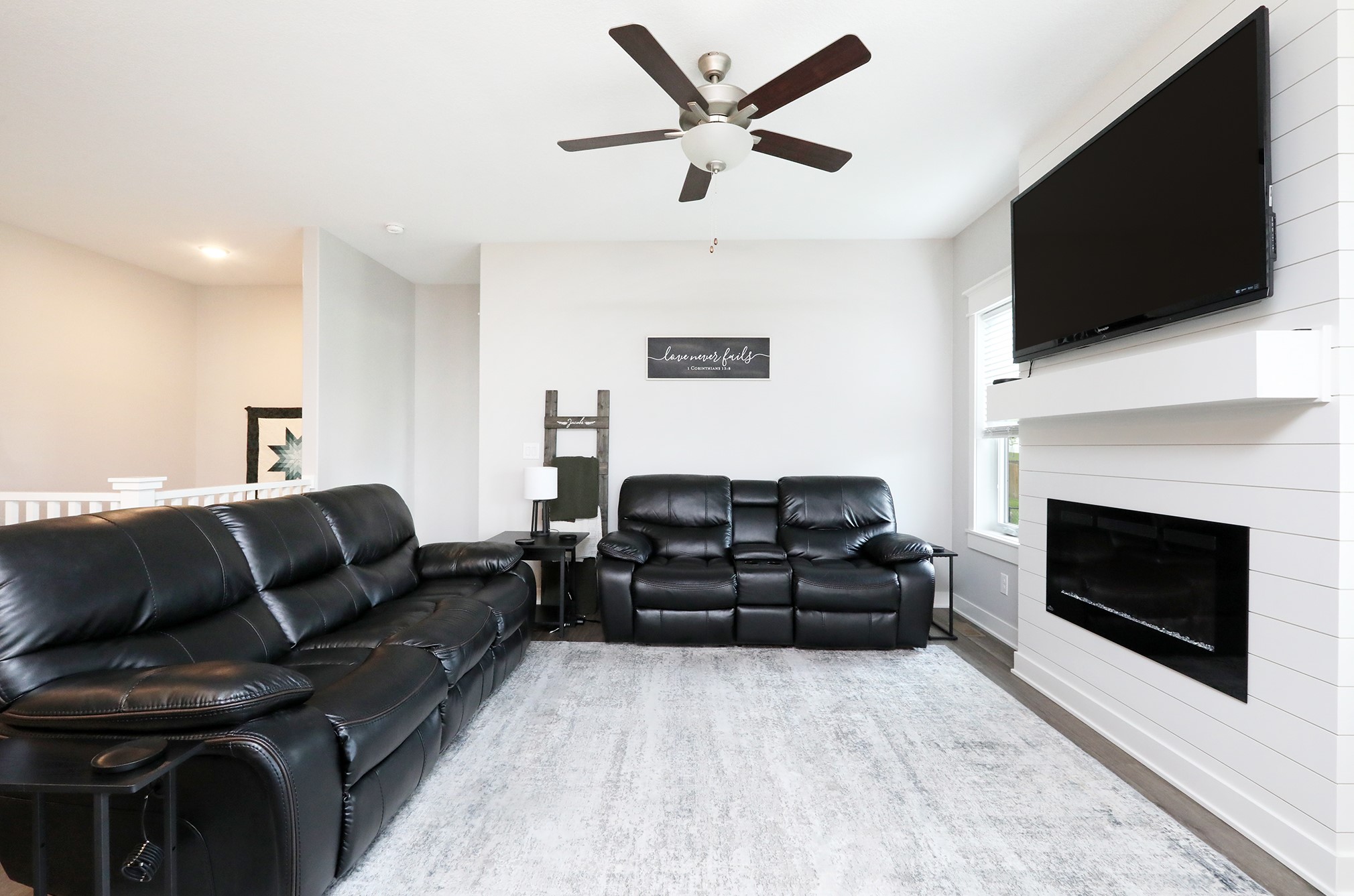 827 33rd Court SW