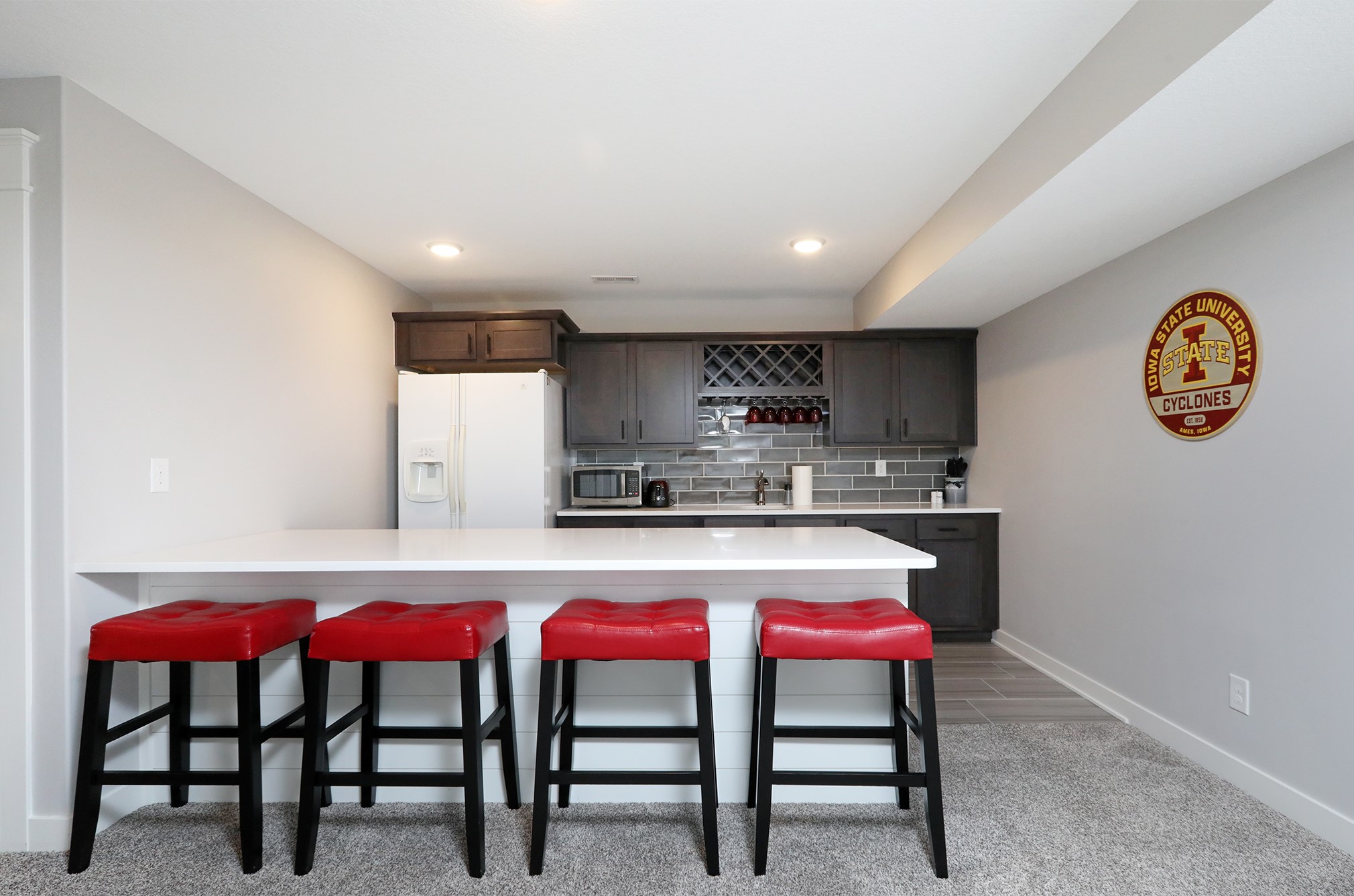 827 33rd Court SW