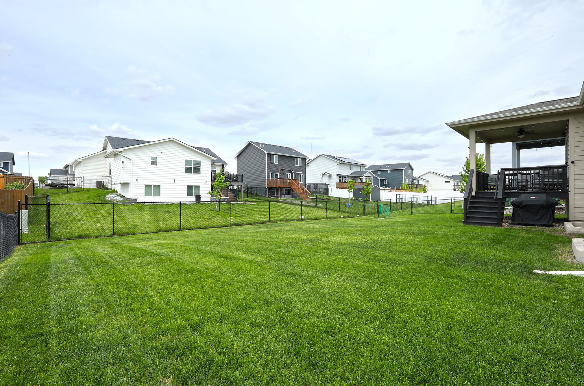 827 33rd Court SW