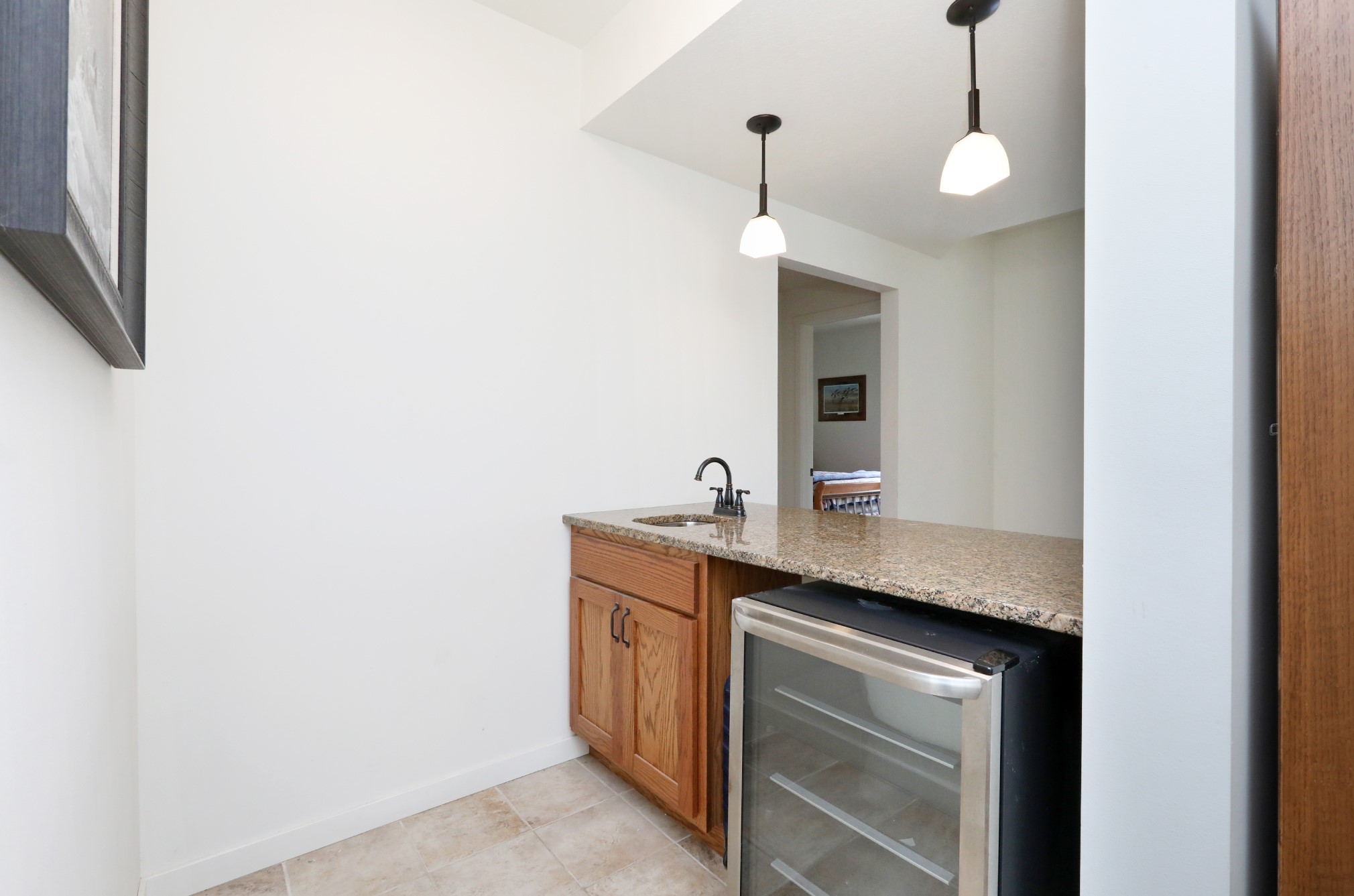422 Stonegate Court SW