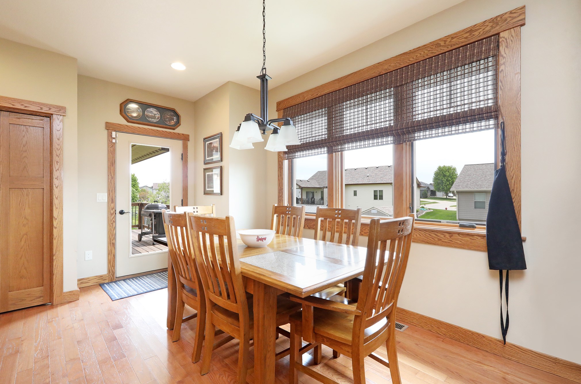 422 Stonegate Court SW
