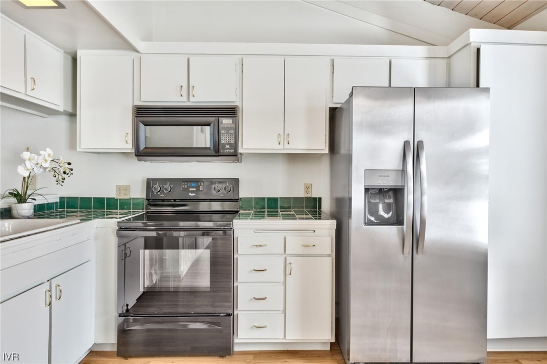 854 Lichen Court 6