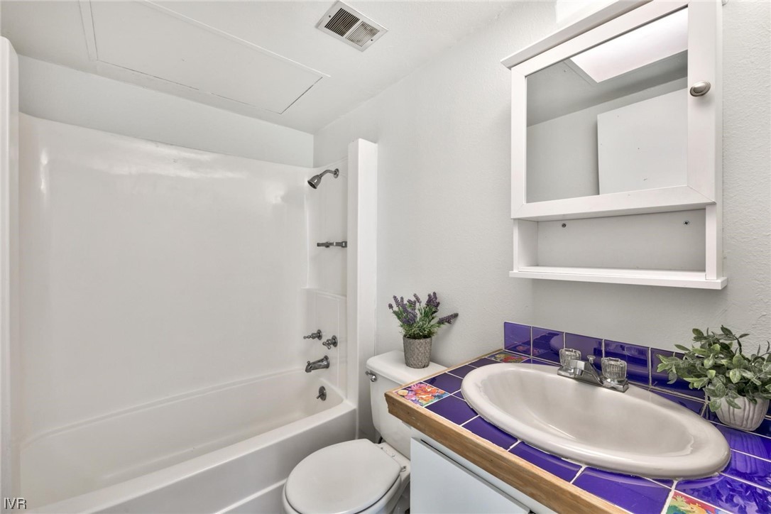 854 Lichen Court 6