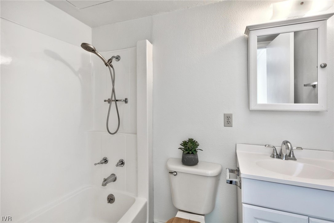 854 Lichen Court 6
