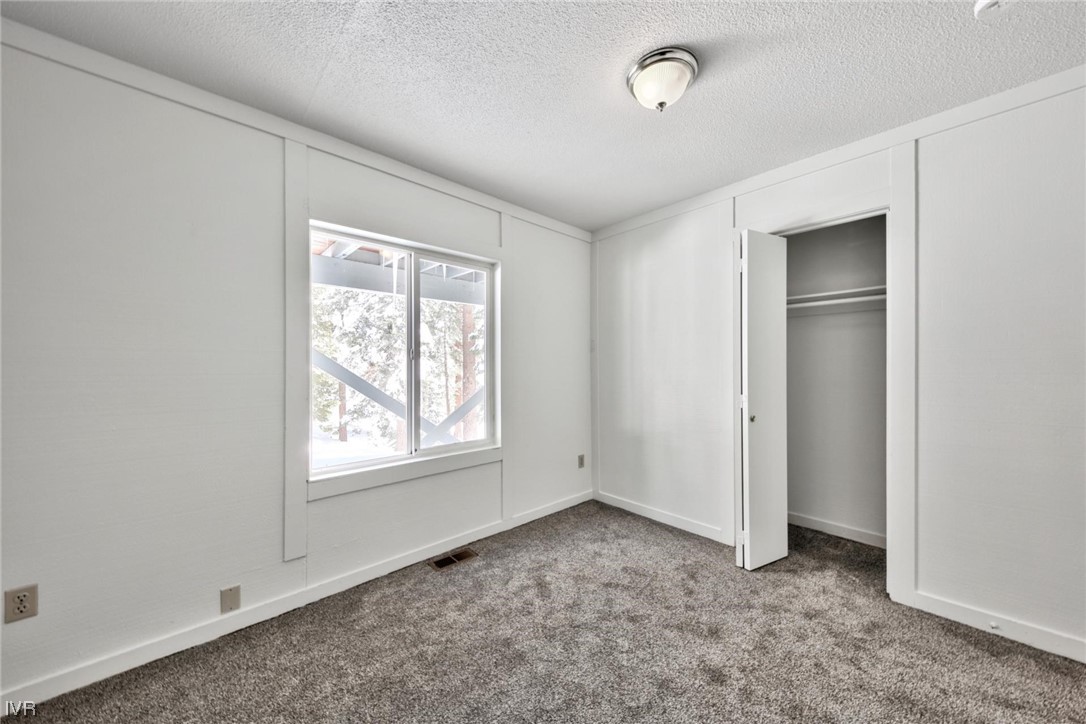 854 Lichen Court 6