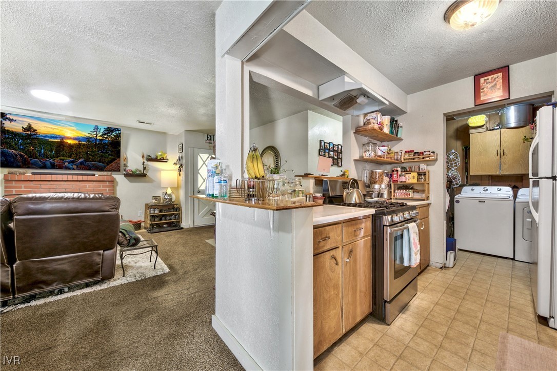 934 Wendy Lane