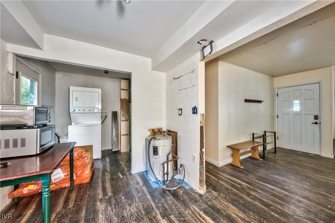 934 Wendy Lane