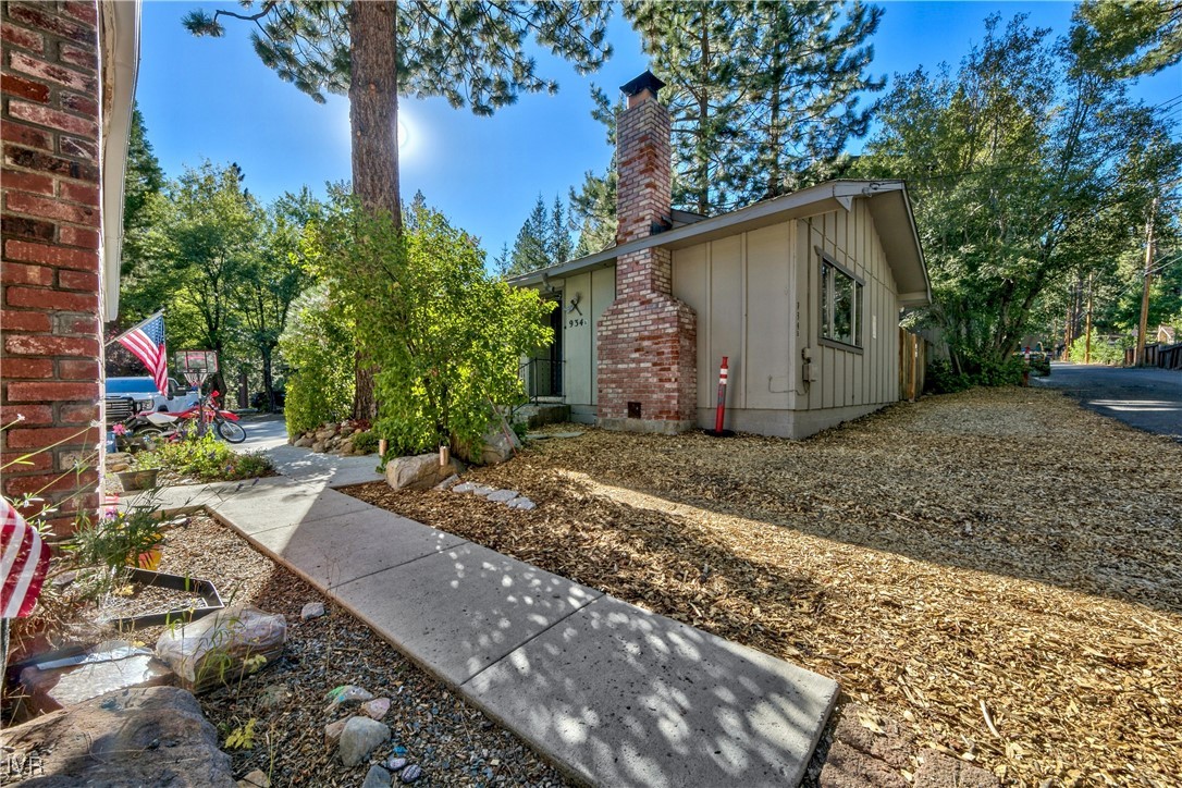 934 Wendy Lane