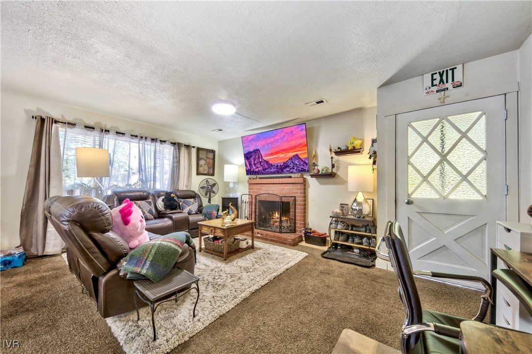 934 Wendy Lane