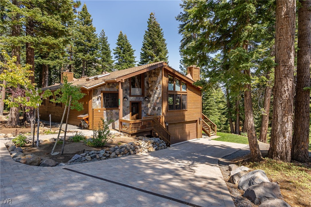 594 Douglas Court
