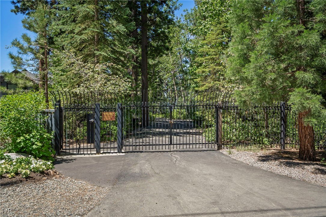 1585 Pine Cone Circle