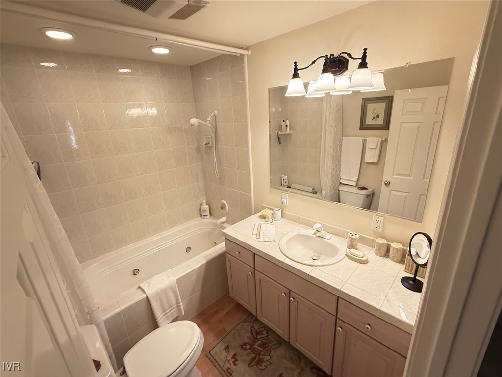 1575 Pine Cone Cir