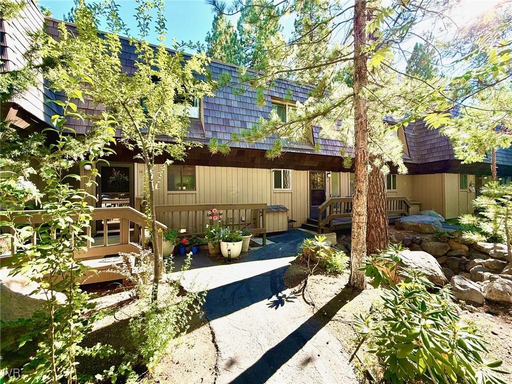 861 Southwood Boulevard 18
