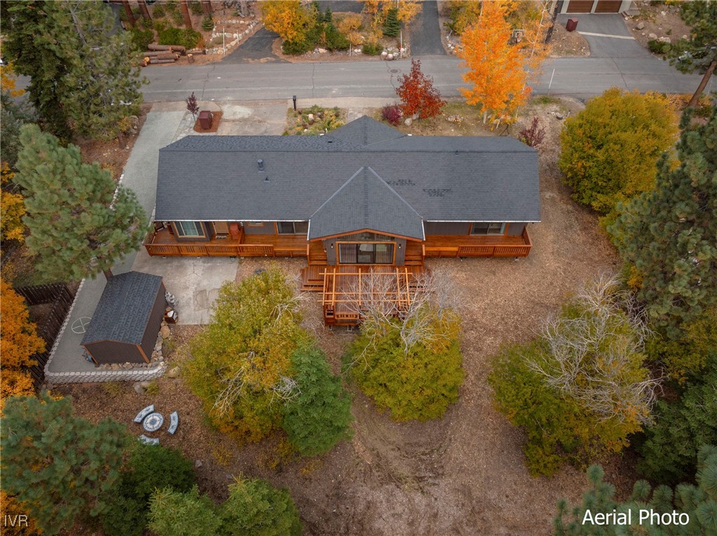 590 N Dyer Circle