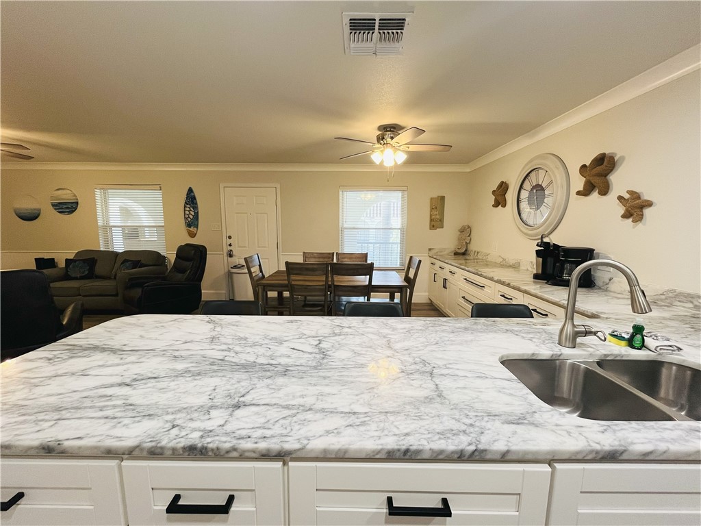 14921 Windward Dr 204