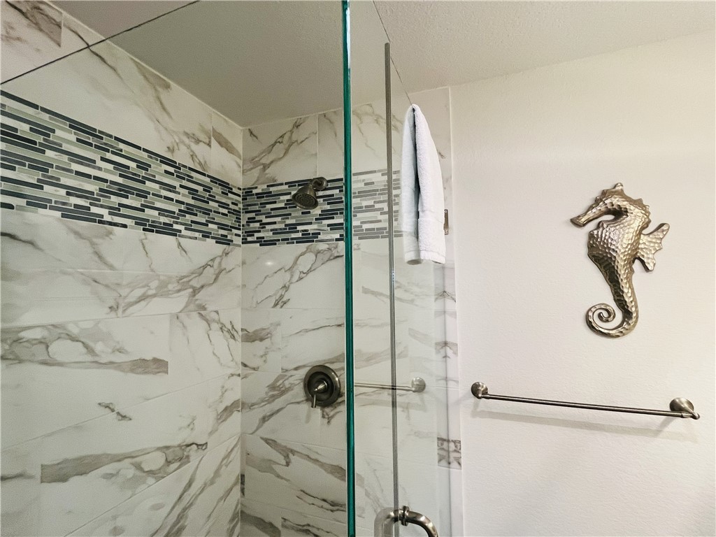 14921 Windward Dr 204