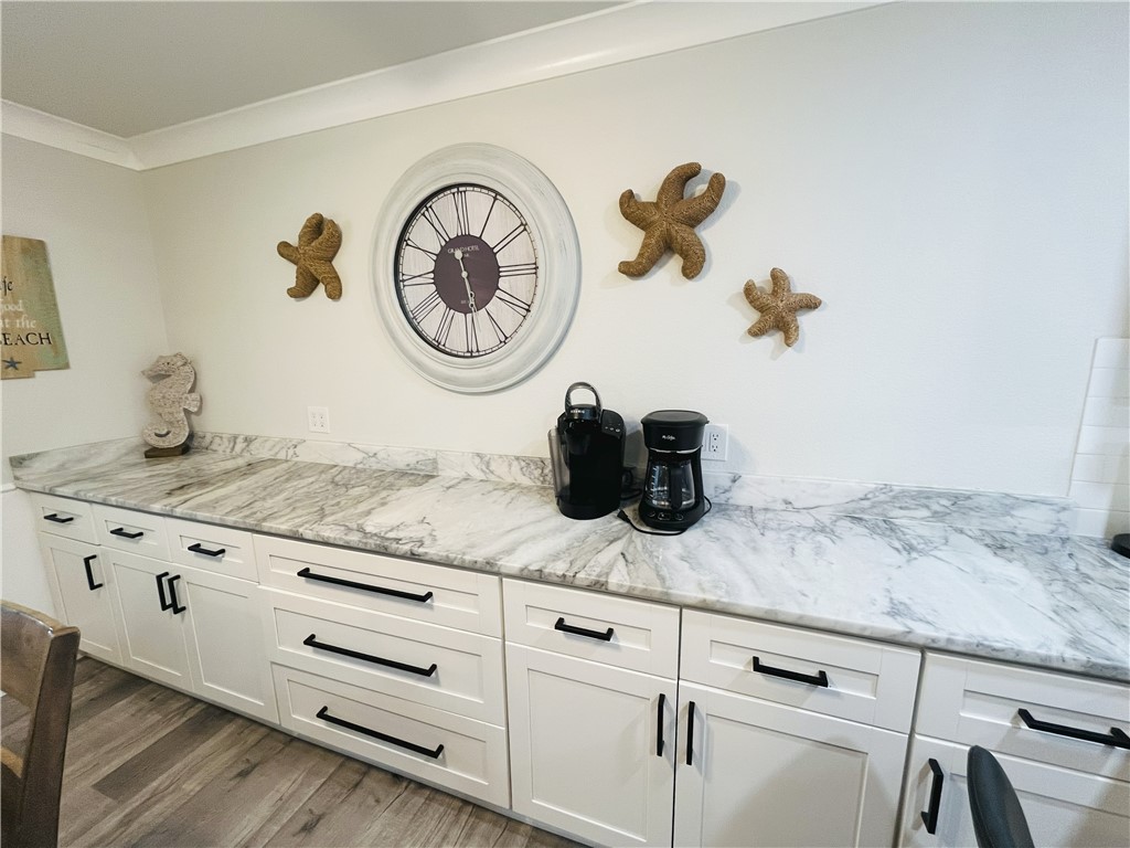 14921 Windward Dr 204