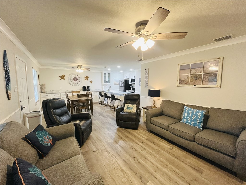 14921 Windward Dr 204