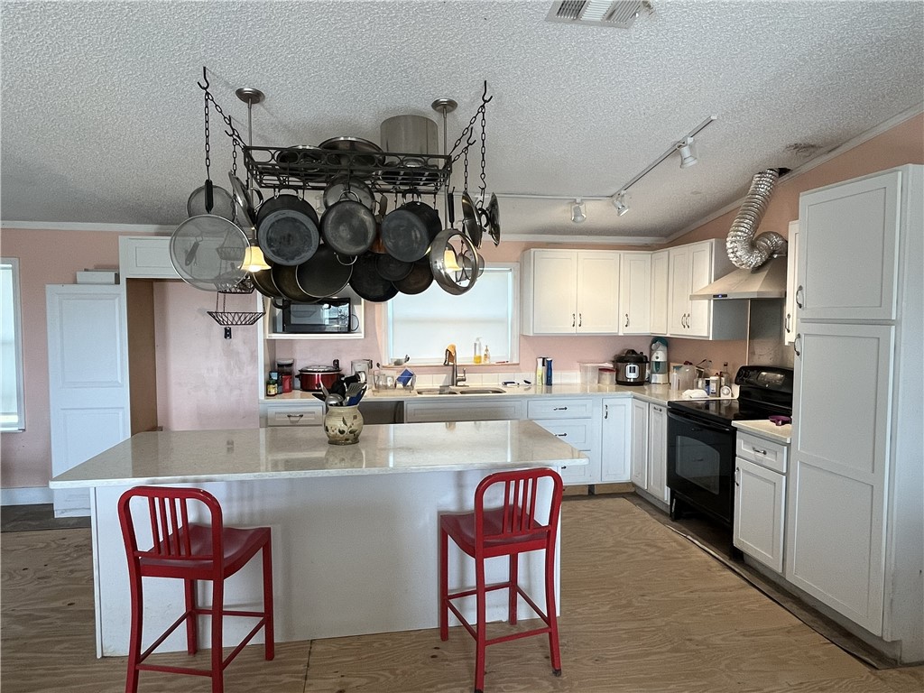 4422 County Road 1177