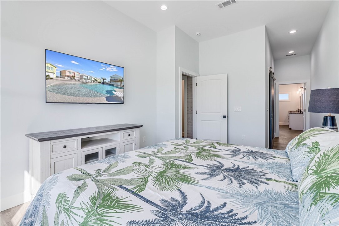 151 Seven Palms Dr