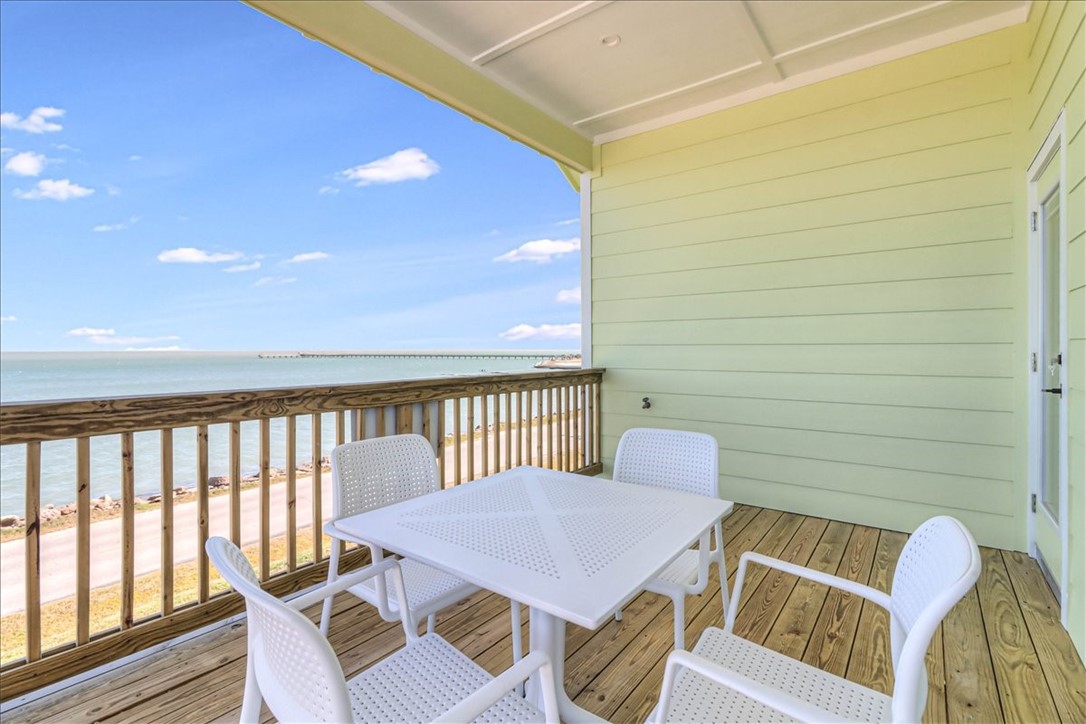 151 Seven Palms Dr