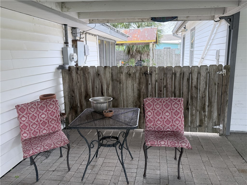 113 Riviera Dr
